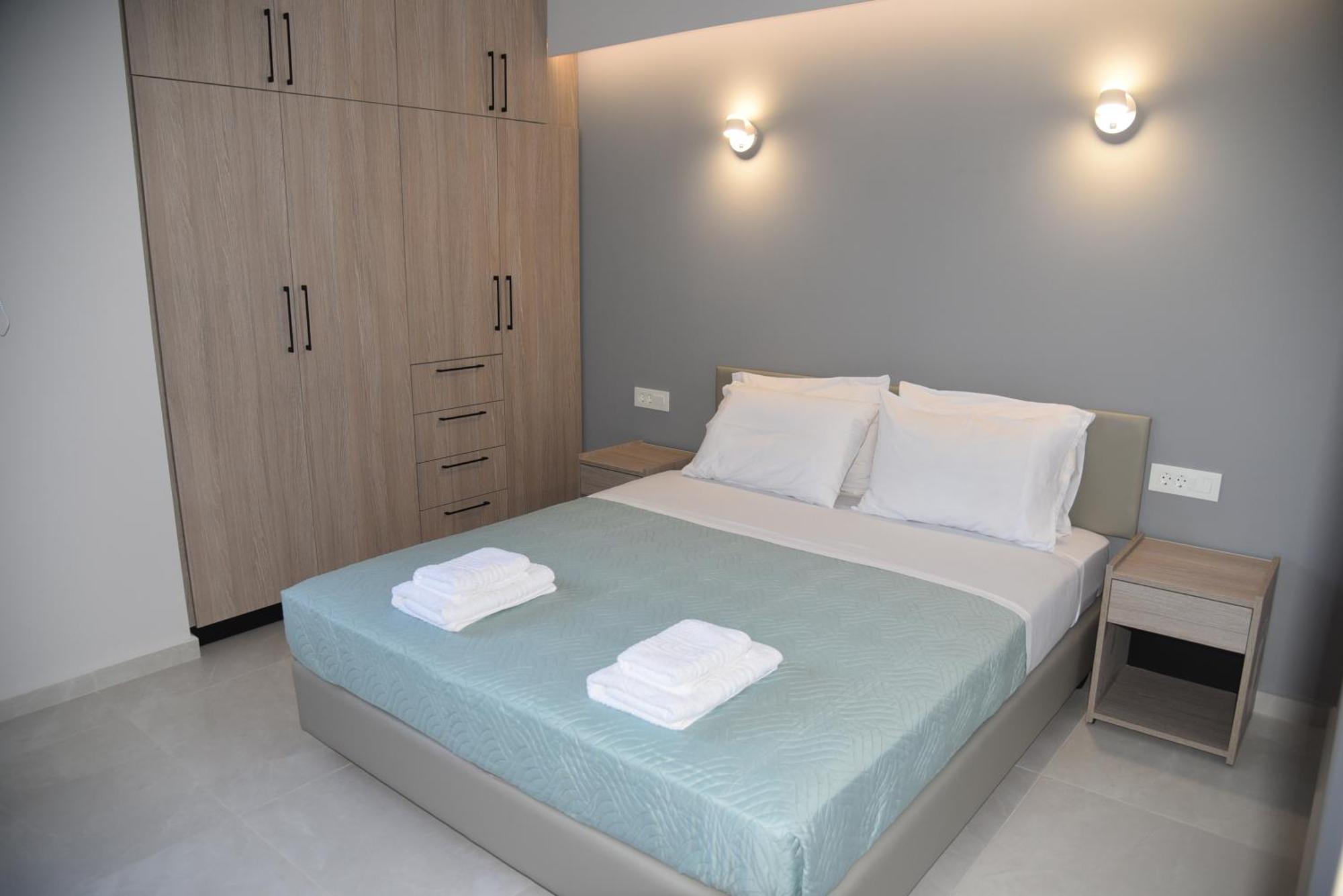 Pirgos Deluxe Apartment - Private Parking Kíssamos Exteriér fotografie