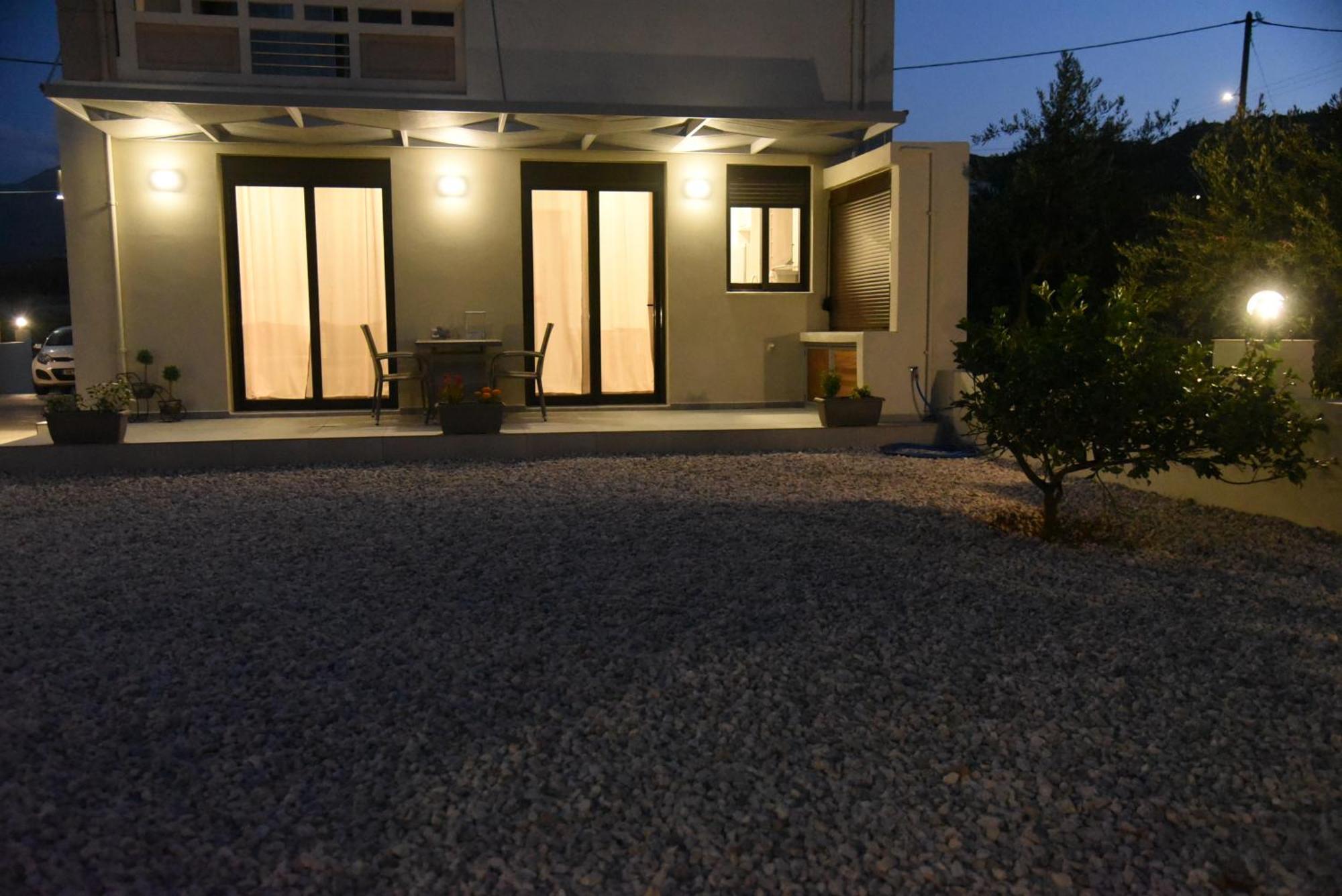 Pirgos Deluxe Apartment - Private Parking Kíssamos Exteriér fotografie