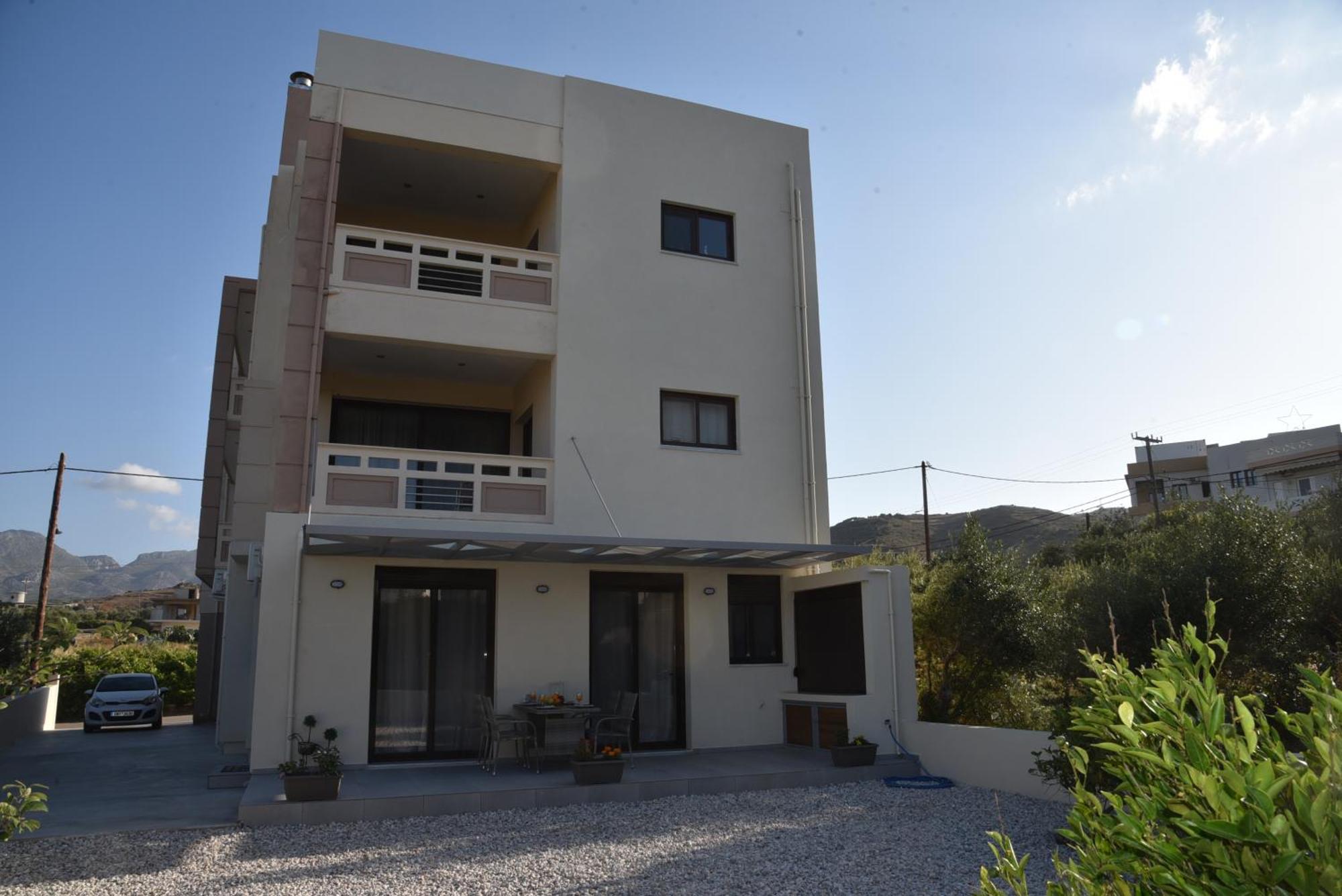 Pirgos Deluxe Apartment - Private Parking Kíssamos Exteriér fotografie